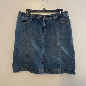 Cabi Denim A-Line Mini Skirt Medium Wash Contrast Stitching Size 10